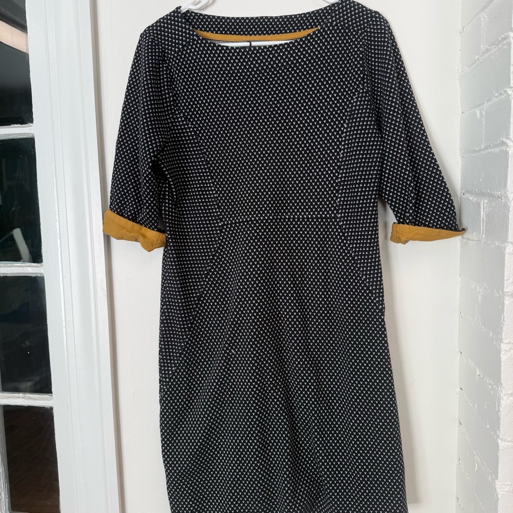 Laura Ashley Black and Gold Long Sleeve Dress